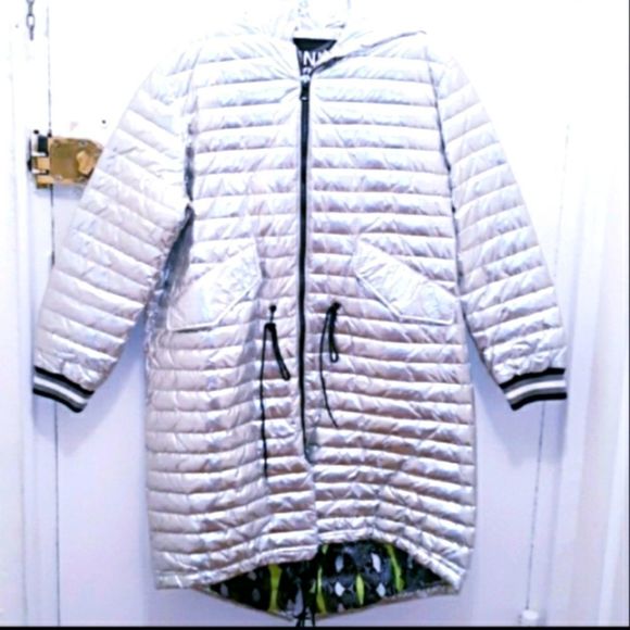50% OFF THINK ROYLN SILVER QUILTED COAT - Picture 1 of 8